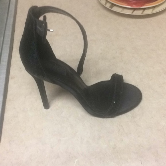 $5 in bundle - Picture 2 of 3